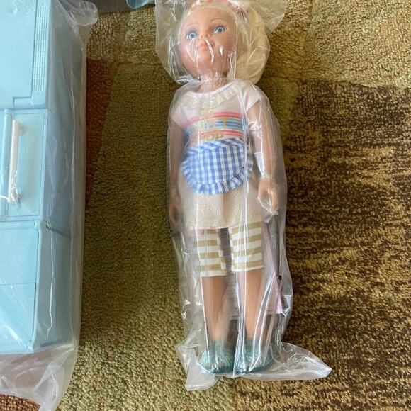 Cooking Show Set with 14-inch Doll– 50+ Food & Baking Accessories - Picture 5 of 7